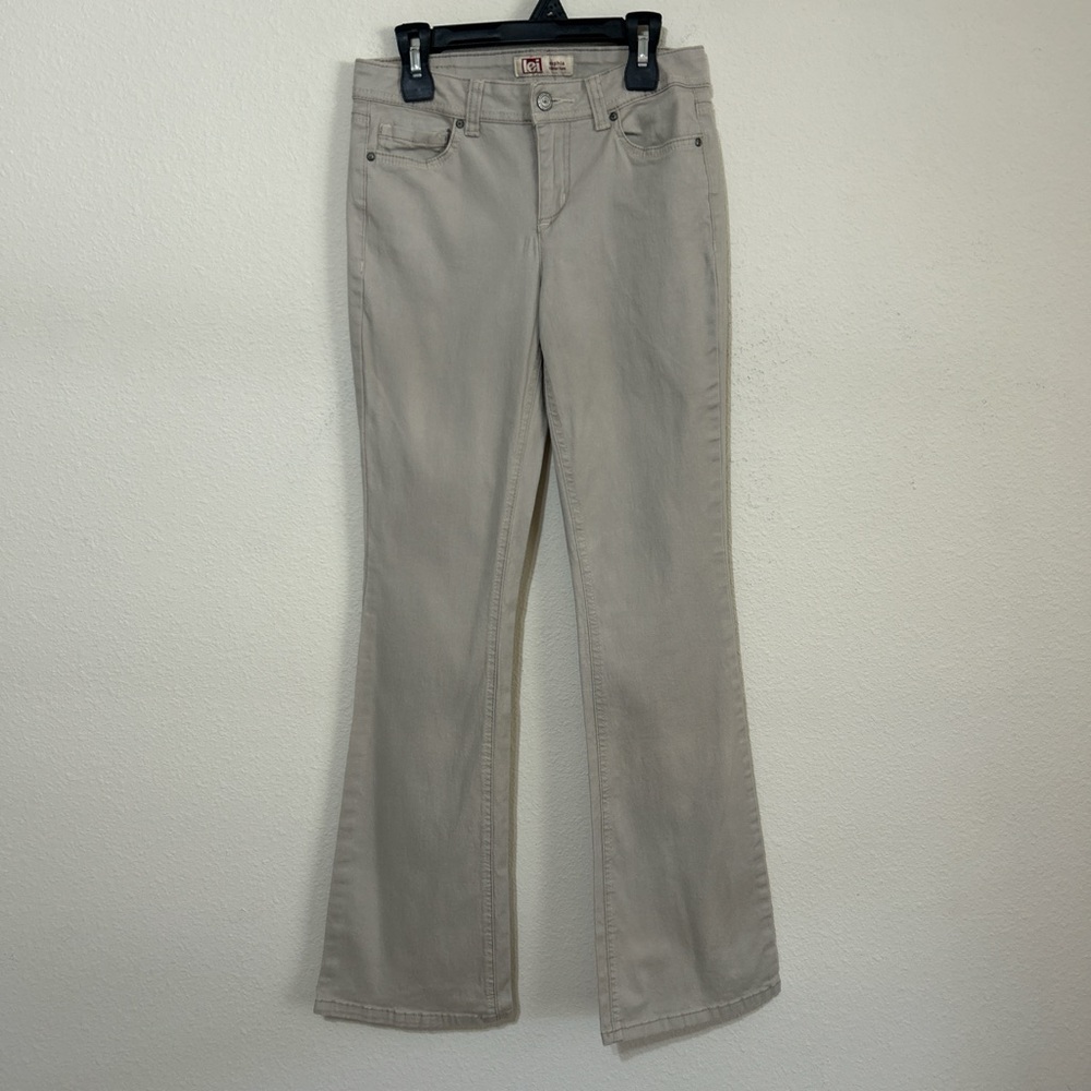 LEI Sophia Hipster Flare Pants Tan Khaki Junior Size 3 Y2K - Picture 1 of 7